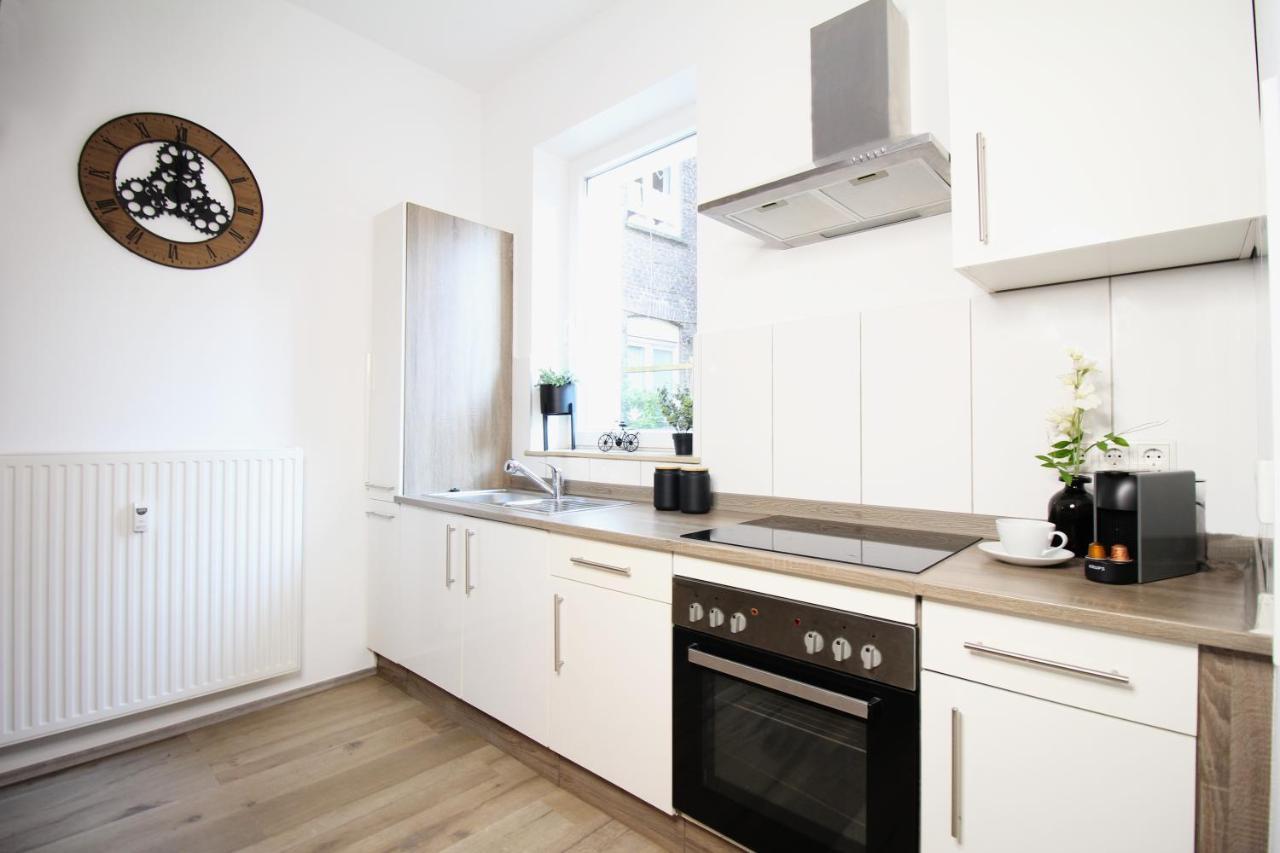 Moderne Apartments City Stadtnah -Junik Apartments 뒤스부르크 외부 사진
