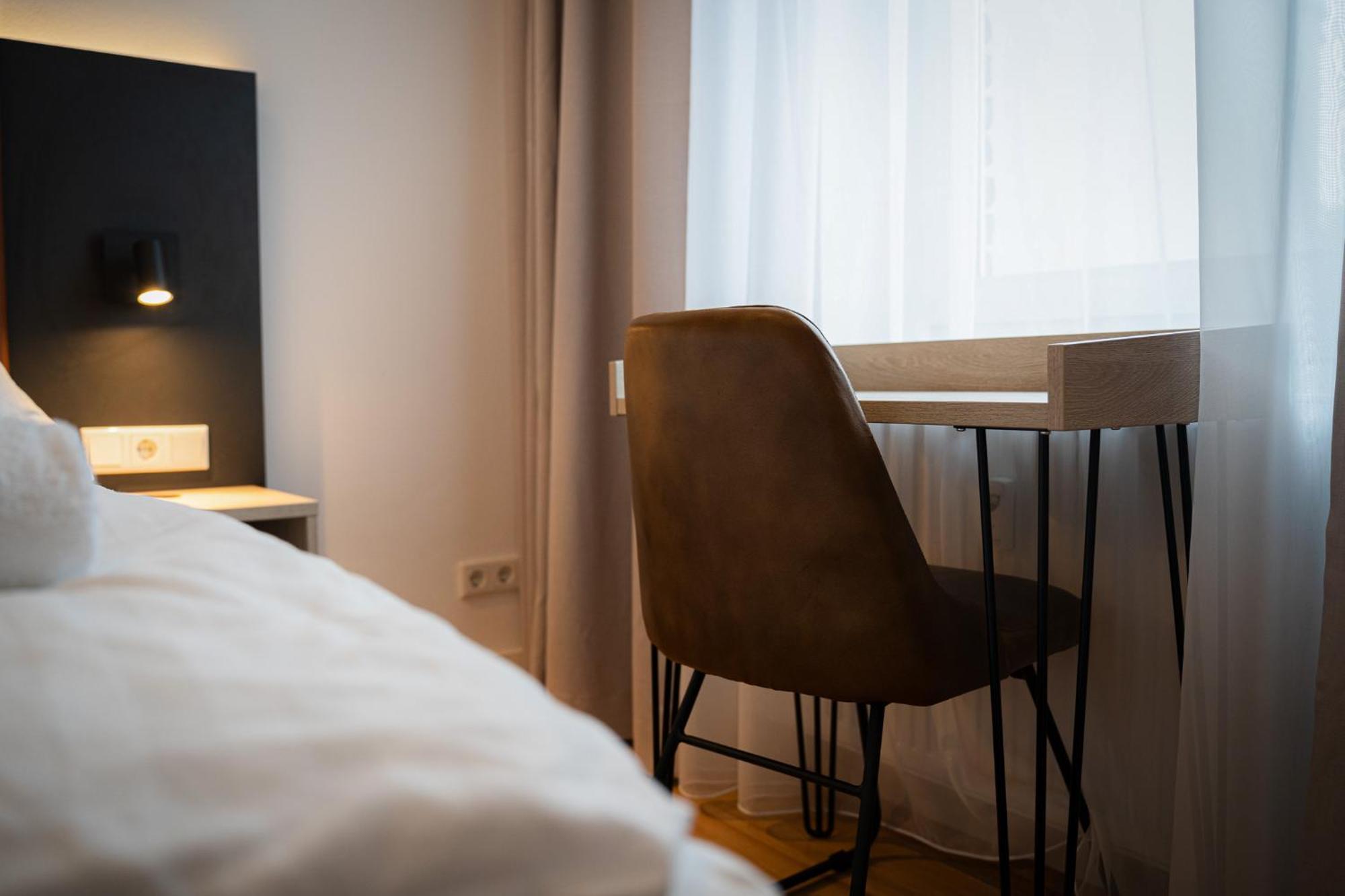 Moderne Apartments City Stadtnah -Junik Apartments 뒤스부르크 외부 사진