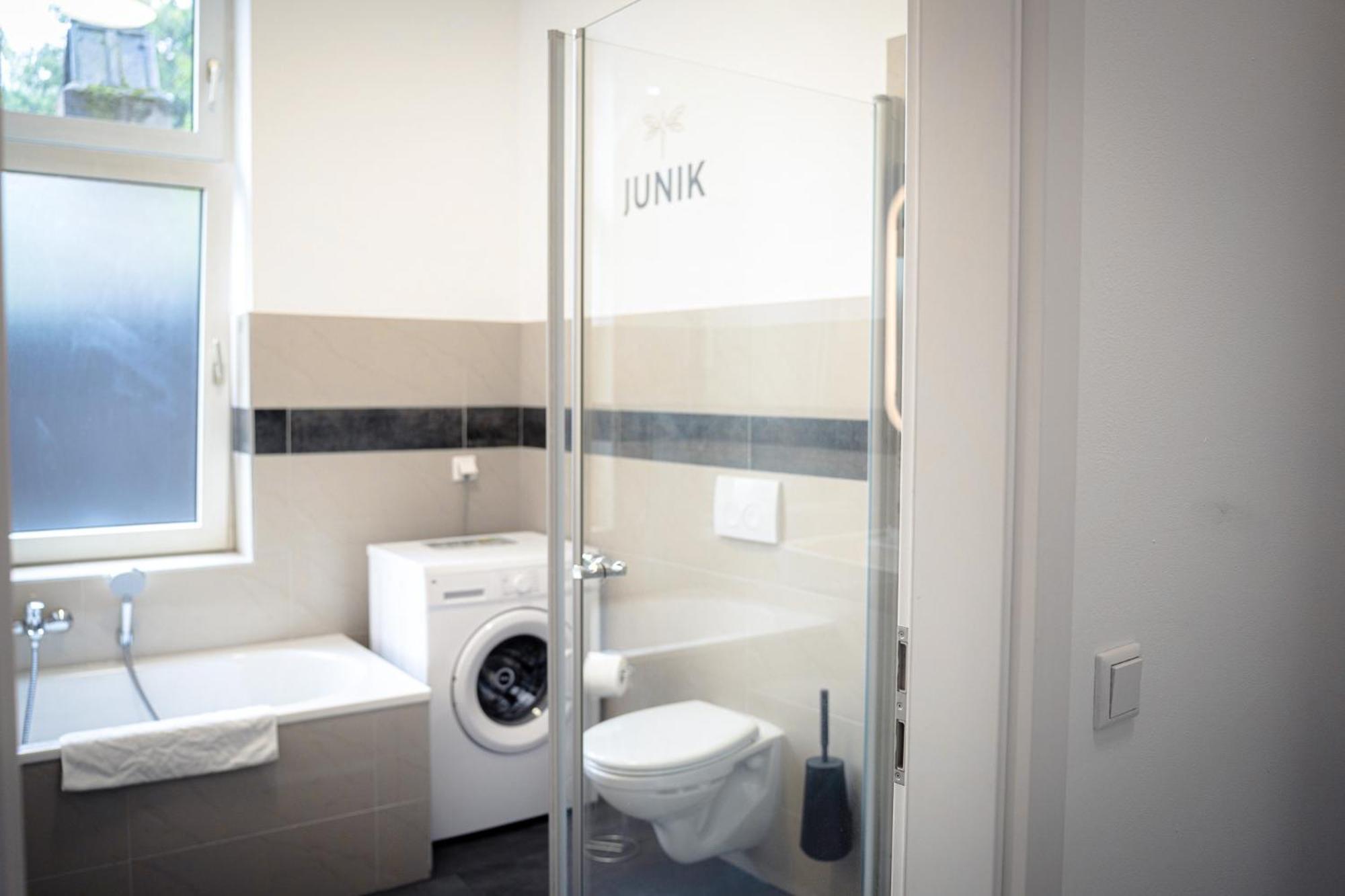 Moderne Apartments City Stadtnah -Junik Apartments 뒤스부르크 객실 사진