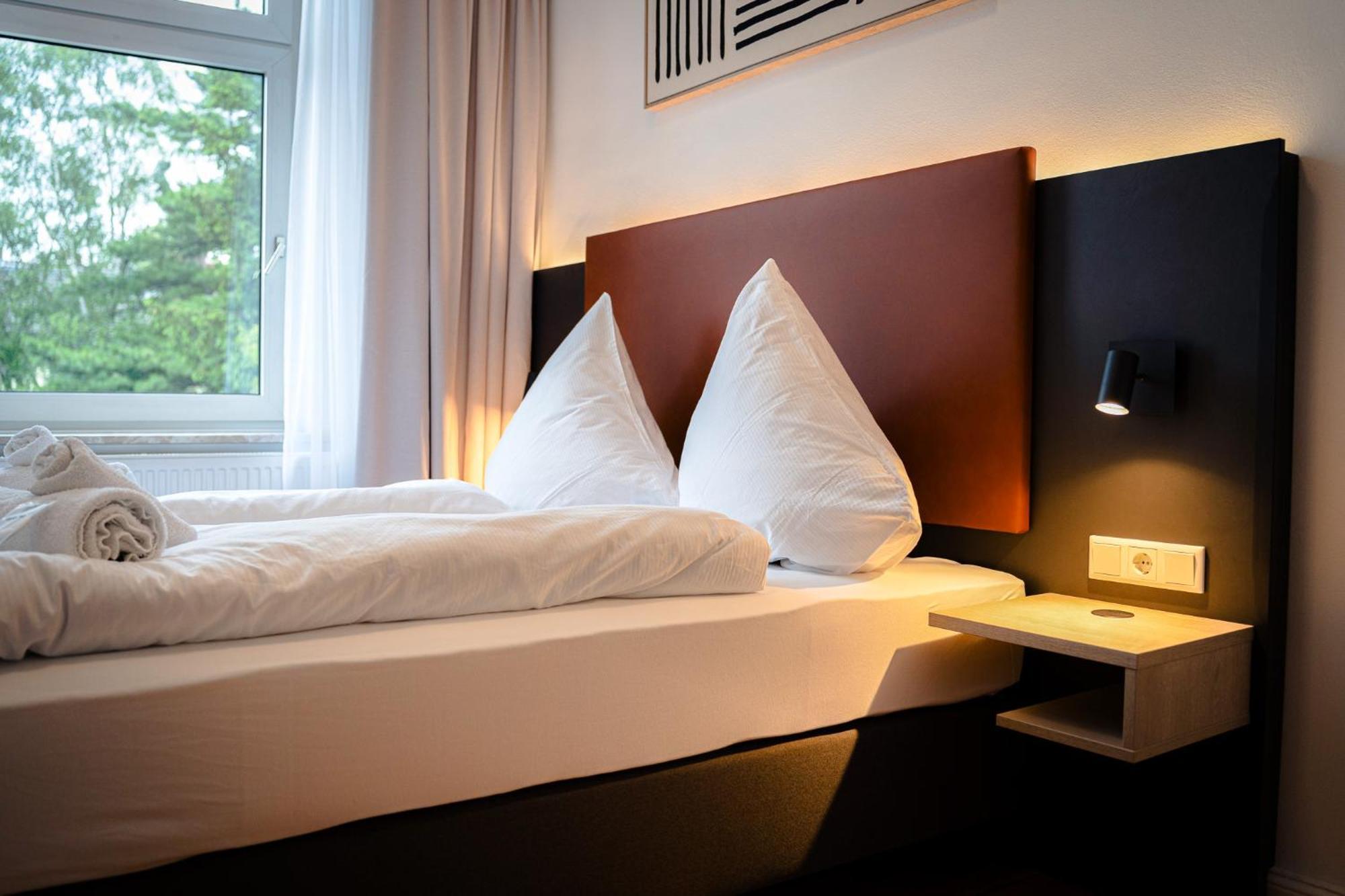 Moderne Apartments City Stadtnah -Junik Apartments 뒤스부르크 외부 사진